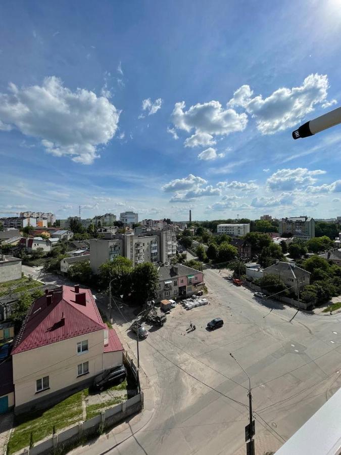 Новая Чистая n2 квартира 5 мин от центра Тернополь Экстерьер фото